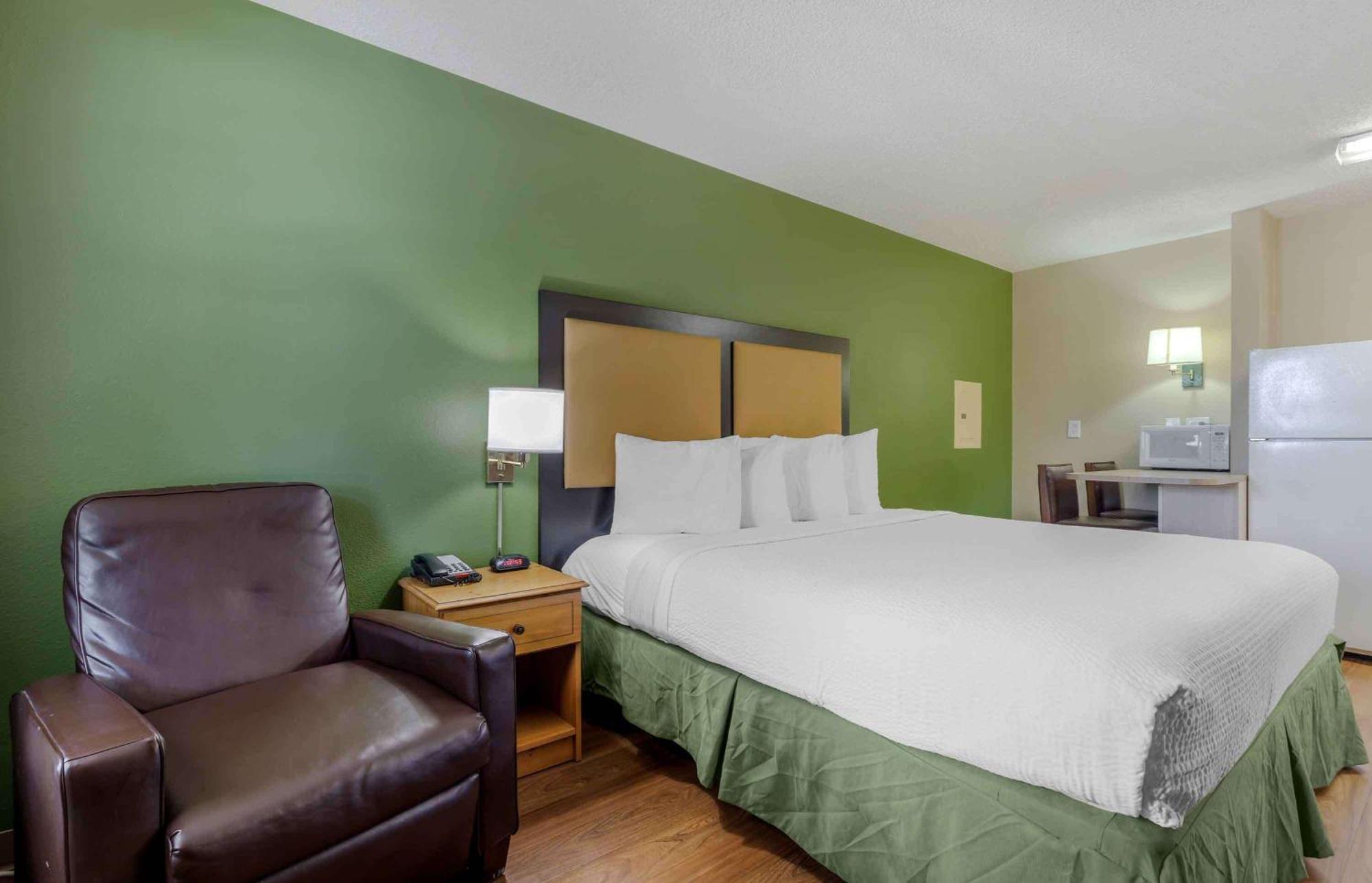 Extended Stay America Suites - Dallas - Las Colinas - Carnaby St Irving Exteriör bild