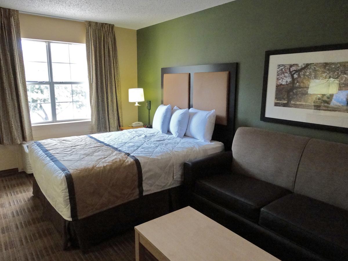 Extended Stay America Suites - Dallas - Las Colinas - Carnaby St Irving Exteriör bild