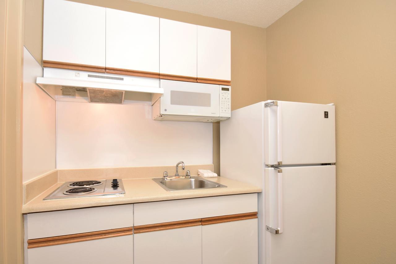 Extended Stay America Suites - Dallas - Las Colinas - Carnaby St Irving Exteriör bild